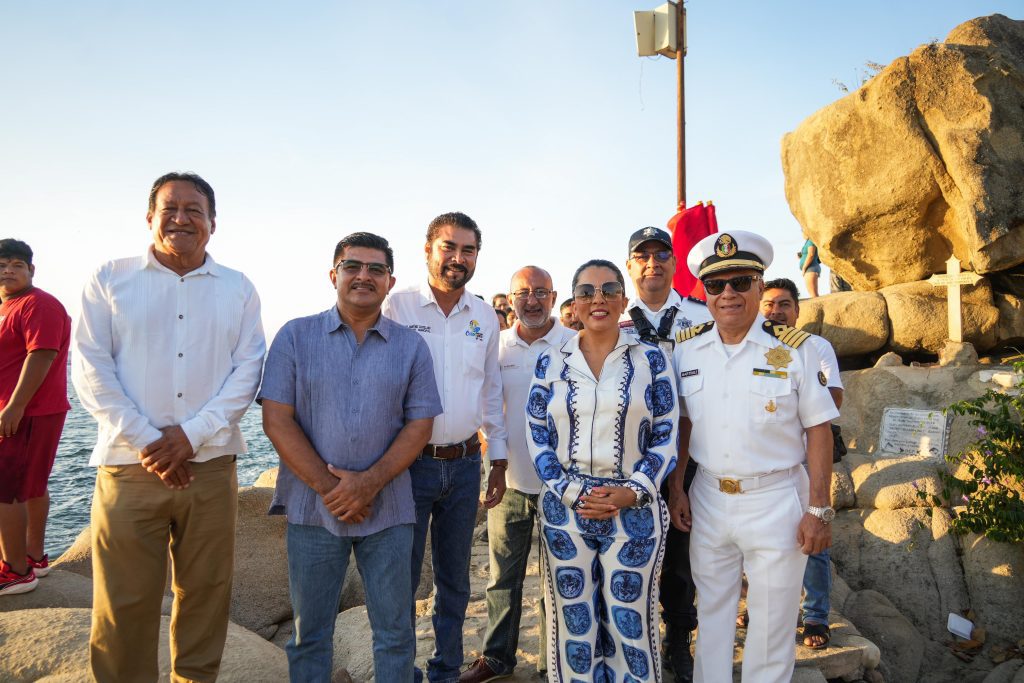 Saymi Pineda en la inauguración del Torneo Internacional del Pez Vela 2024 en Puerto Escondido.